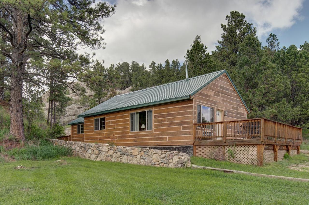 Rock Crest Lodge & Cabins Кастер Екстер'єр фото