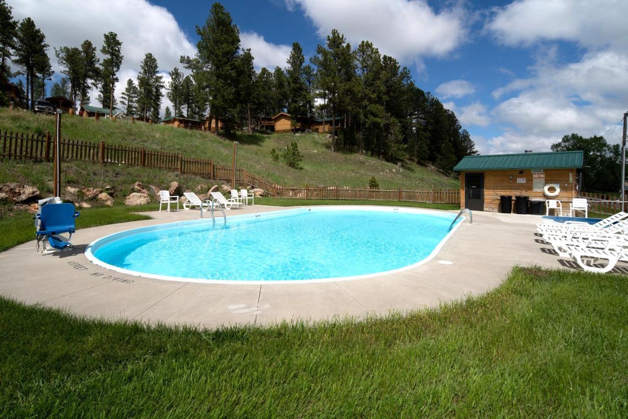 Rock Crest Lodge & Cabins Кастер Екстер'єр фото