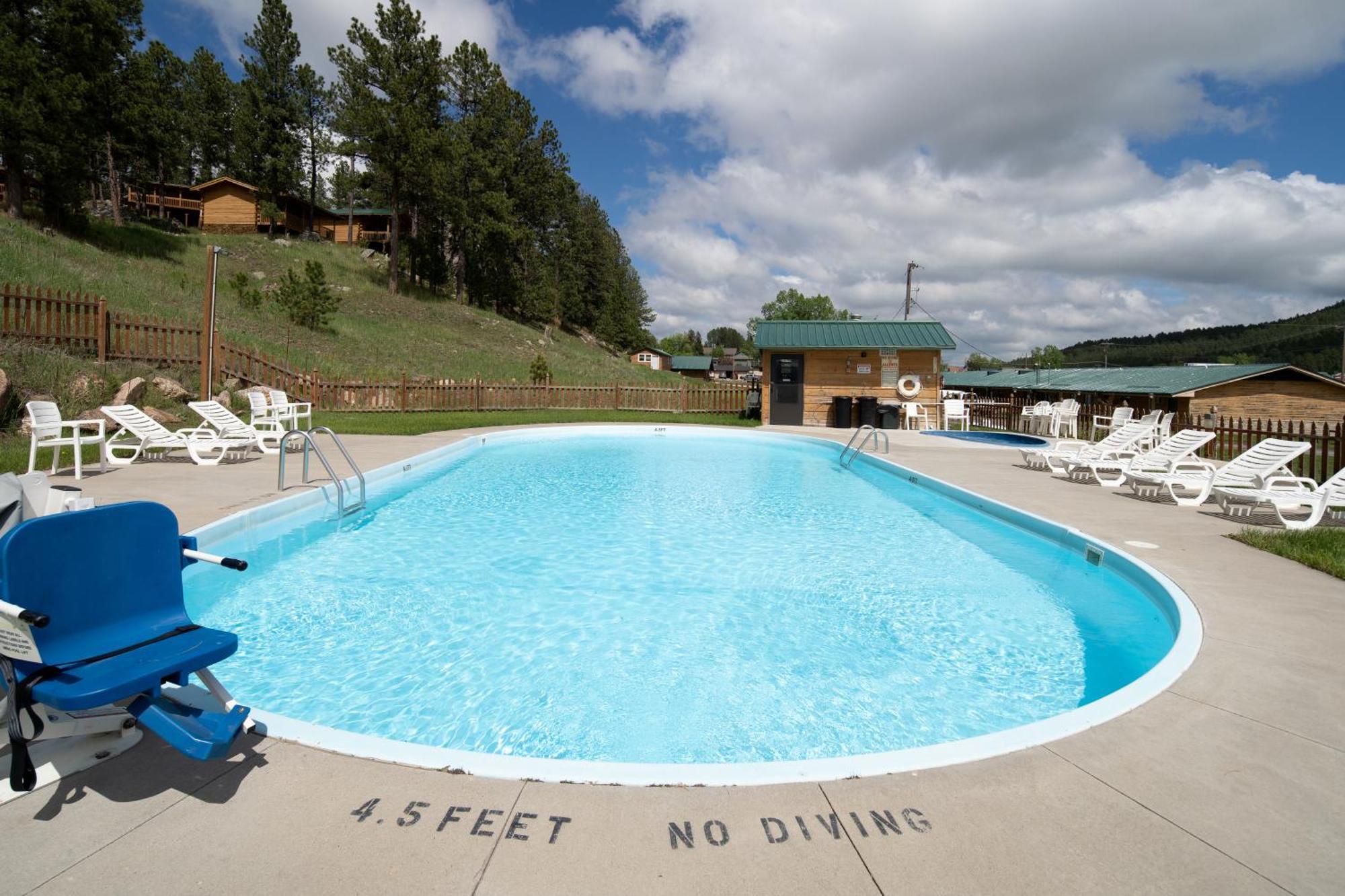 Rock Crest Lodge & Cabins Кастер Екстер'єр фото