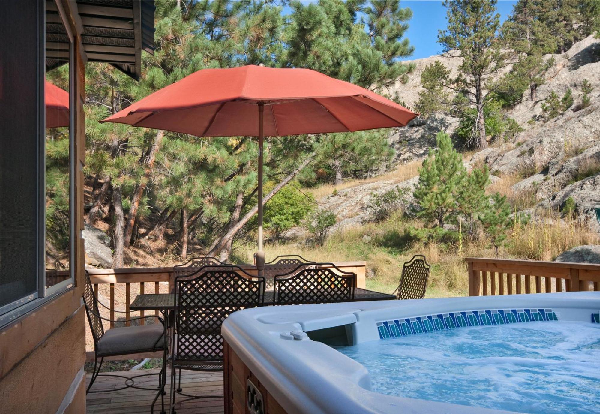Rock Crest Lodge & Cabins Кастер Екстер'єр фото