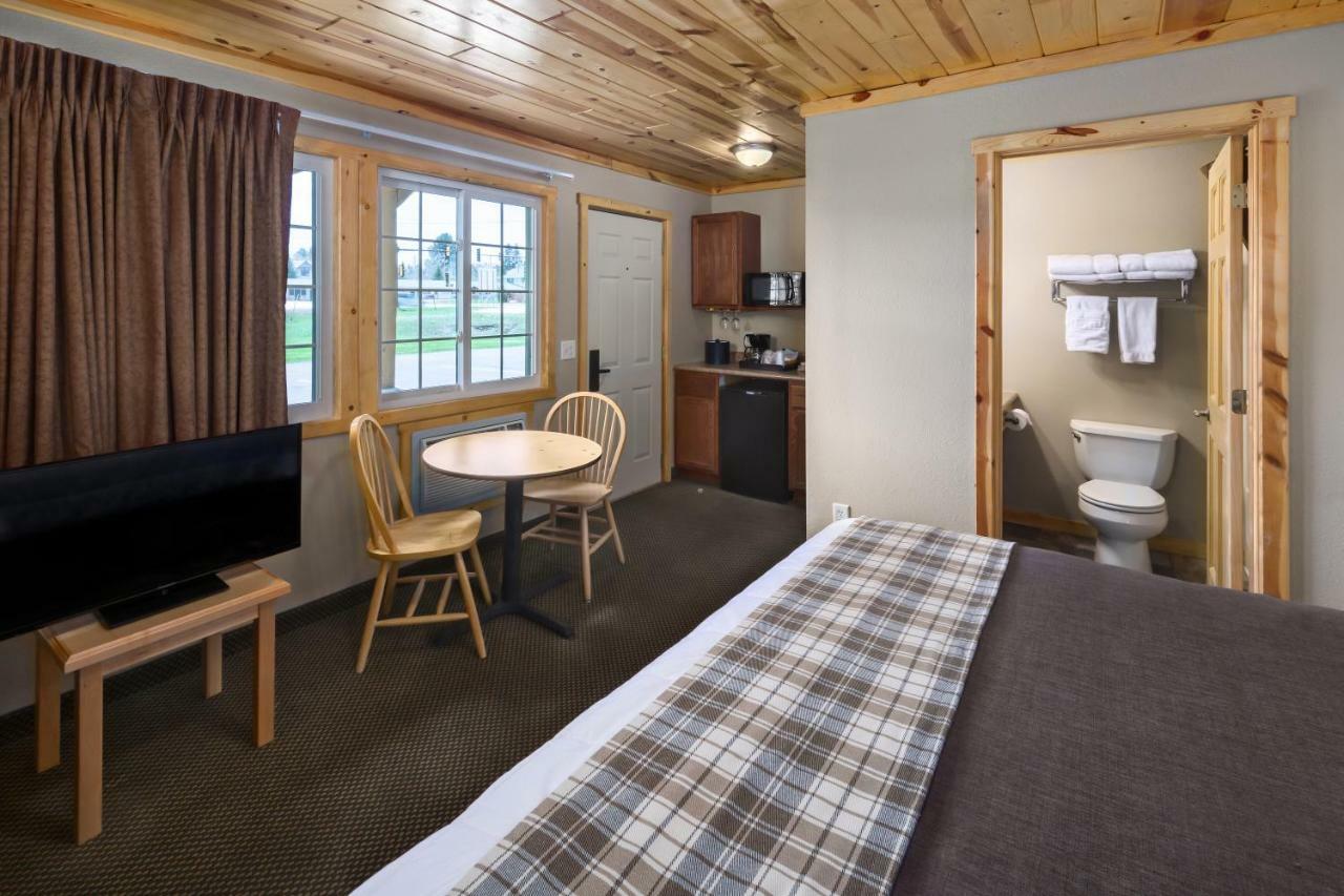 Rock Crest Lodge & Cabins Кастер Екстер'єр фото