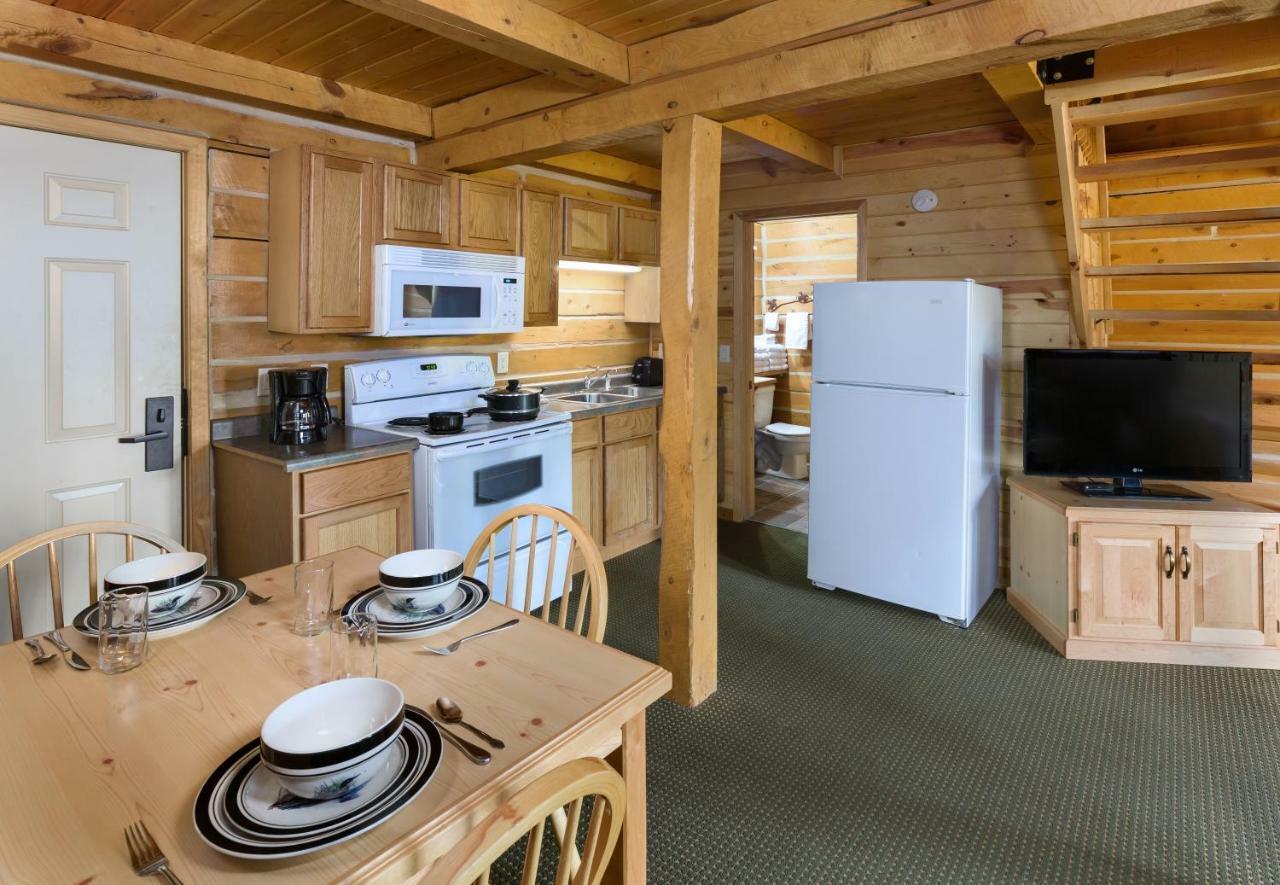 Rock Crest Lodge & Cabins Кастер Екстер'єр фото